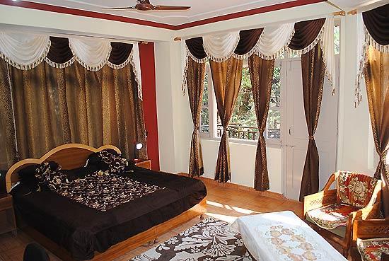 Hotel Misty Woods Dharamszala Kültér fotó